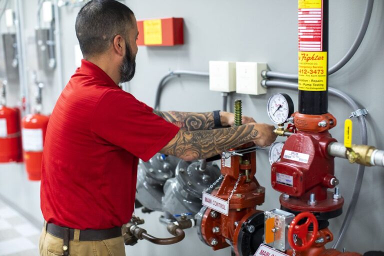 Backflow prevention valves and fire protection system components